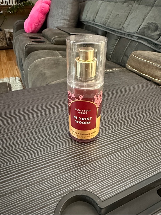 Bath & Body Works Other - Bath & Body Works Sunrise Woods Fine Fragrance Mist - Red & Gold Accents